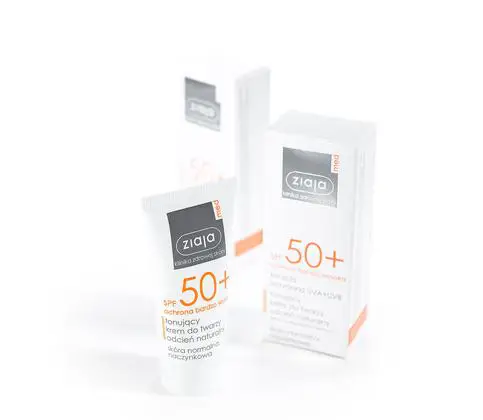 Ziaja Med SPF 50+ Krem tonujący do twarzy odcień naturalny 50 ml - 1 - Apteka HIT